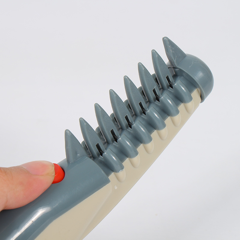 The New Electric Pet Comb